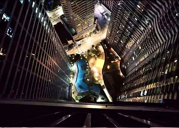 Apartment Air Luxury Makati Cbd With Balcony *