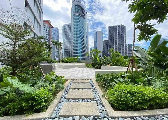Apartment Air Luxury Makati Cbd With Balcony